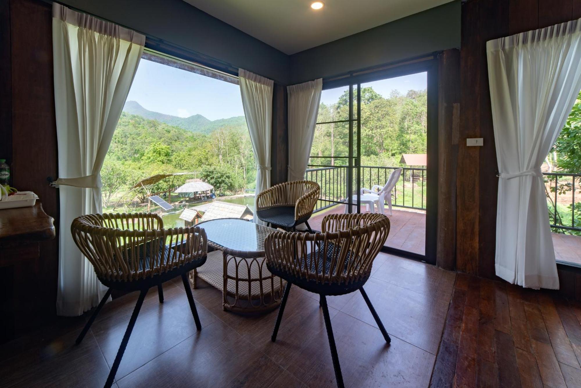 Tawan Riverside Mae Wang Quarto foto